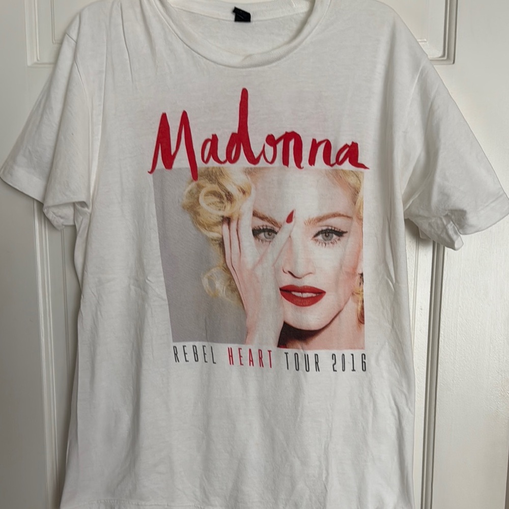 White Graphic Tee - Rebel Heart Tour